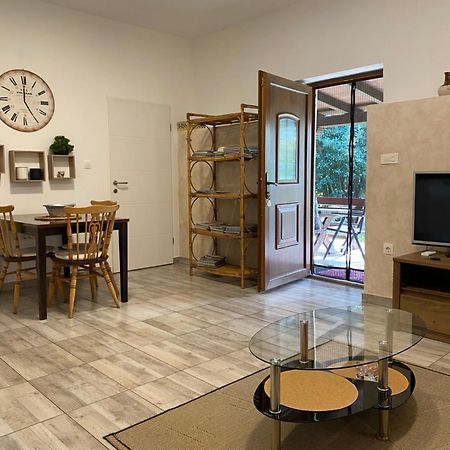Apartman "Almond House 2" Pula Ngoại thất bức ảnh